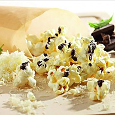 Popcorn s čokoládou a syrom Džiugas
